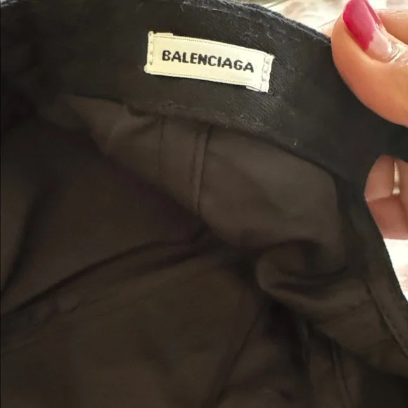 Balenciaga Black Cap - Picture 2 of 3
